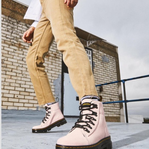 Dr, MARTEN'S COMBS WOMEN SUEDE CASUAL BOOTS PINK HI SUEDE WP / 27342279 - Picture 2 of 9